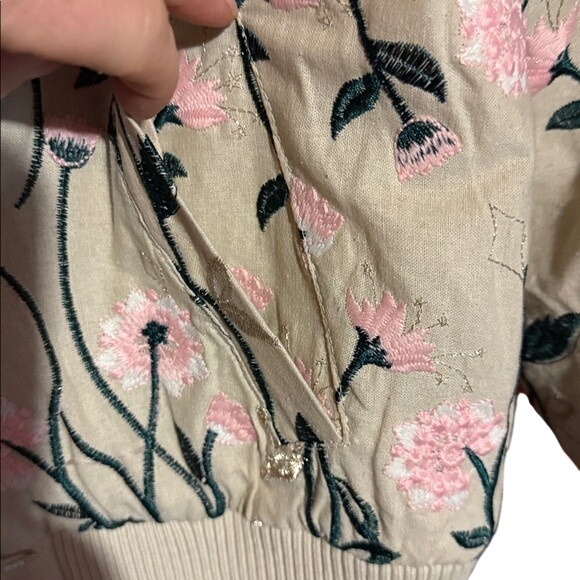 Avec Les Filles Pastel Floral Embroidered Bomber Jacket Beige Pink Women NWT SM - Picture 4 of 11